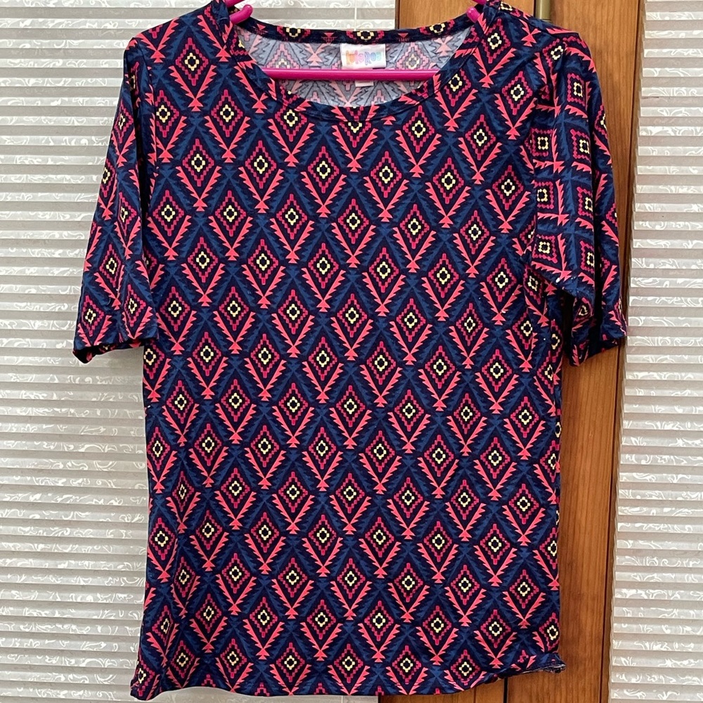 LuLaRoe Irma tunic